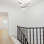 Trobat18 - Castle View Luxury Duplex With Private Terrace Διαμέρισμα *