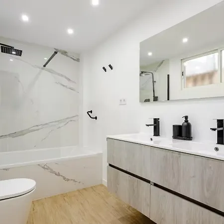 Trobat18 - Castle View Luxury Duplex With Private Terrace Διαμέρισμα