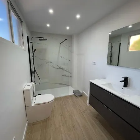 Duplex De Lujo Con Terraza Privada Y Vistas Al Castillo - Centro *