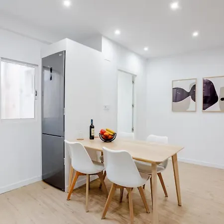 Trobat18 - Castle View Luxury Duplex With Private Terrace Lejlighed