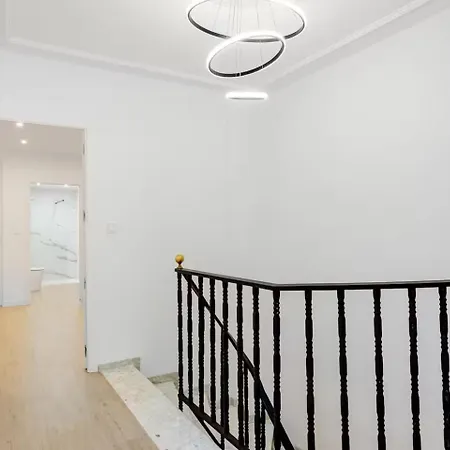 Trobat18 - Castle View Luxury Duplex With Private Terrace Apartment *