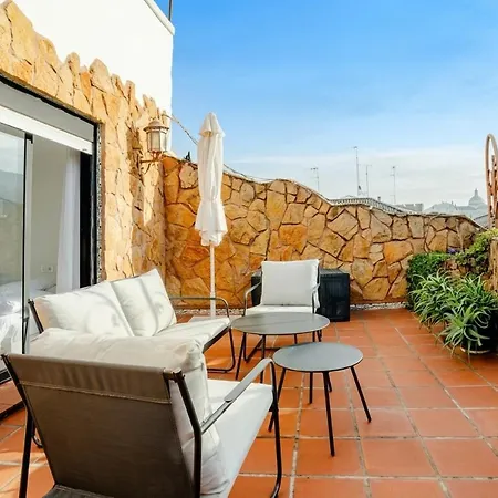 Trobat18 - Castle View Luxury Duplex With Private Terrace